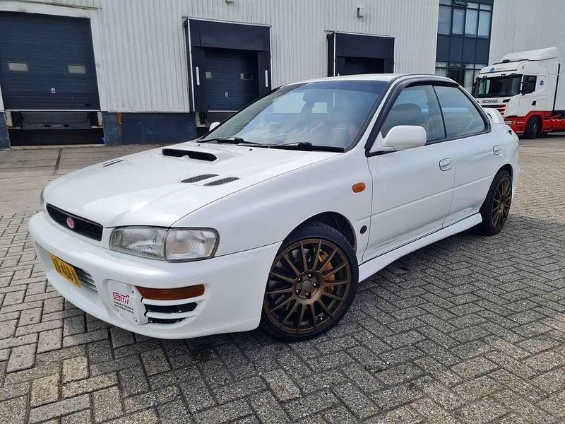Wit Gebruikt 1997 Subaru Impreza Sedan | € 15.900 - Afbeelding 1/4