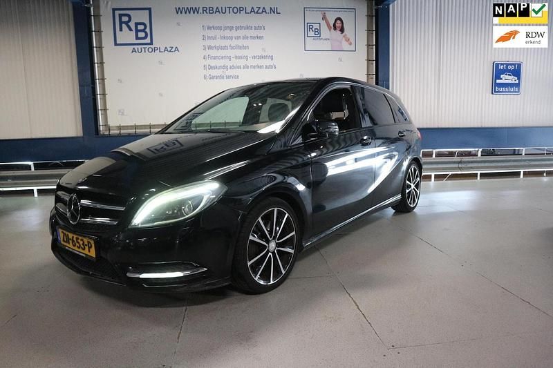 Zwart Gebruikt 2013 Mercedes B220 Prestige MPV | € 5.500 (Super prijs) - Afbeelding 1/4