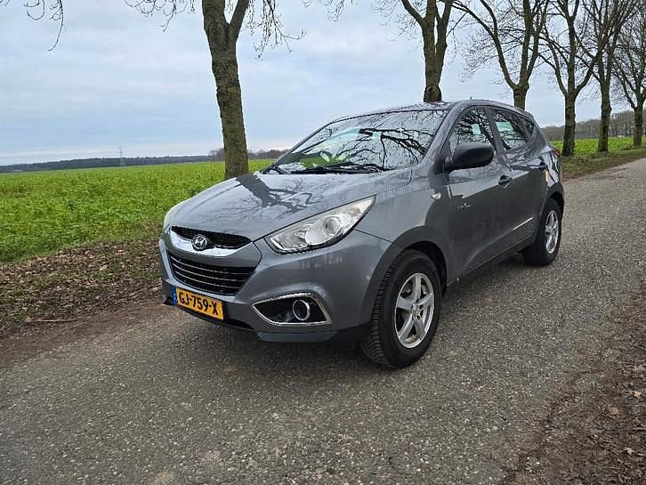 Grijs Occasion 2012 Hyundai ix35 Dynamiq SUV | € 6.995 (Super prijs) - Afbeelding 1/4
