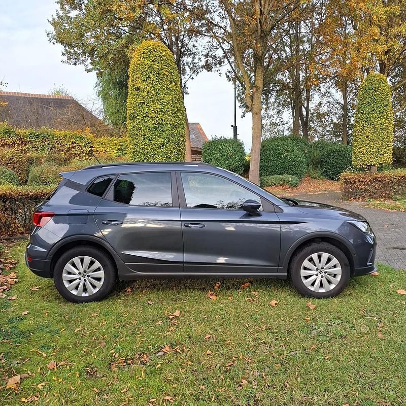 Occasion Seat Arona Business 110 PK (80 kW) 2023 Grijs SUV