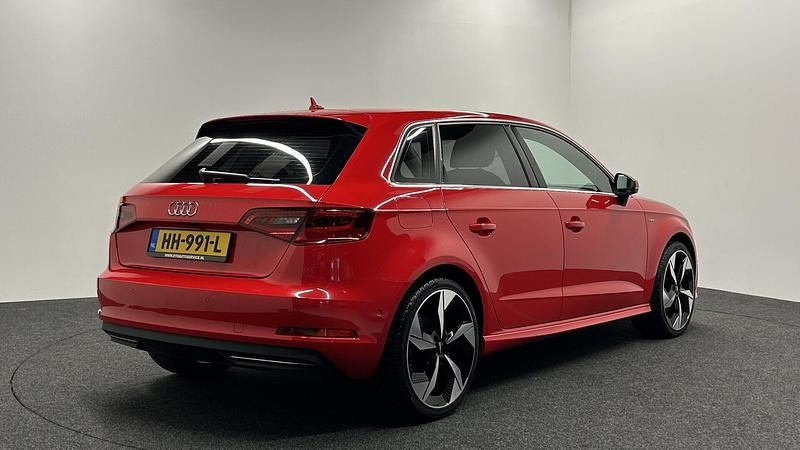 Occasion Audi A3 Sportback e-tron Attraction 224 PK (164 kW) 2015 Rood Hatchback
