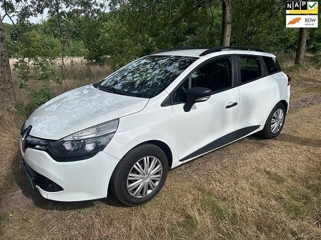 Wit Gebruikt 2016 Renault Clio GrandTour Authentique Stationwagen | € 5.550 (Eerlijke prijs) - Afbeelding 1/4