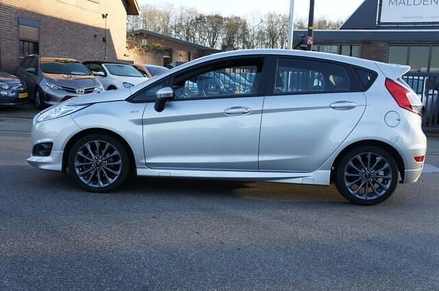 Occasion Ford Fiesta ST-Line 101 PK (74 kW) 2017 Grijs (metallic) Hatchback