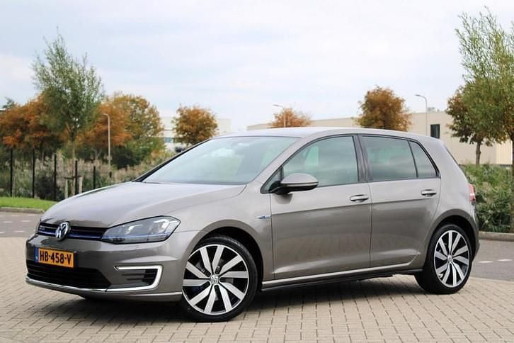 Gebruikt 2015 VW e-Golf GTE Hatchback | € 9.950 (Super prijs) - Afbeelding 1/4