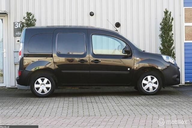 Occasion Renault Kangoo 44 kW (60 PK) 2016 Zwart (metallic) MPV