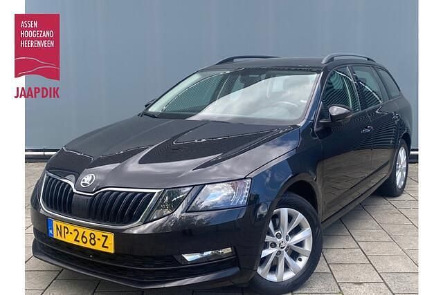 Zwart Occasion 2017 Skoda Octavia Ambition Stationwagen | € 6.444 (Eerlijke prijs) - Afbeelding 1/4