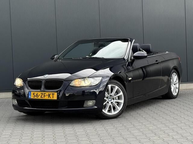 Blauw, metallic lak Gebruikt 2008 BMW 330 Cabriolet Cabriolet | € 11.990 (Eerlijke prijs) - Afbeelding 1/4