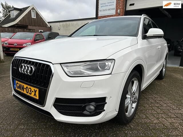 Wit Gebruikt 2015 Audi Q3 Business SUV | € 18.950 (Eerlijke prijs) - Afbeelding 1/4
