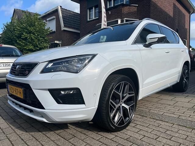 Wit Gebruikt 2019 Seat Ateca FR SUV | € 23.900 (Eerlijke prijs) - Afbeelding 1/4