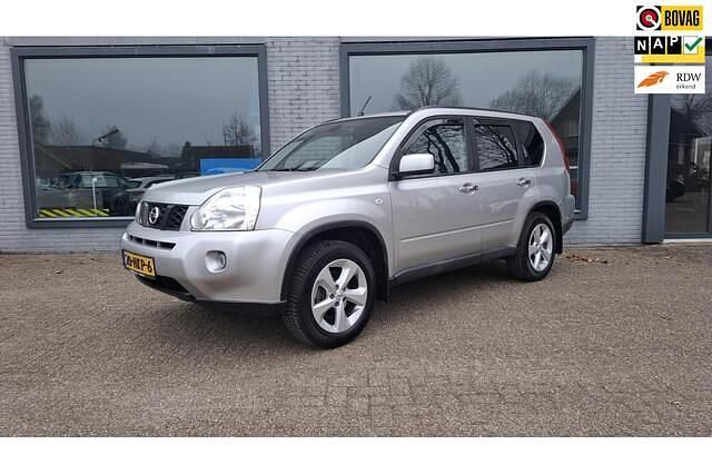 Grijs (metallic) Gebruikt 2009 Nissan X-Trail SUV | € 9.950 - Afbeelding 1/4