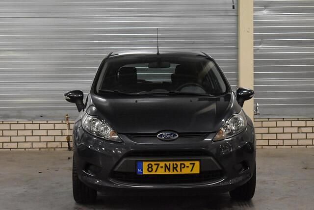 Occasion Ford Fiesta Limited 60 PK (44 kW) 2010 Grijs Hatchback
