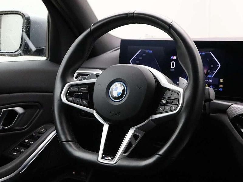Occasion BMW 330e M Sport 292 PK (214 kW) 2025 Grijs Sedan