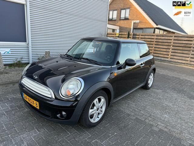 Zwart Gebruikt 2010 Mini ONE Business Hatchback | € 2.250 (Super prijs) - Afbeelding 1/4