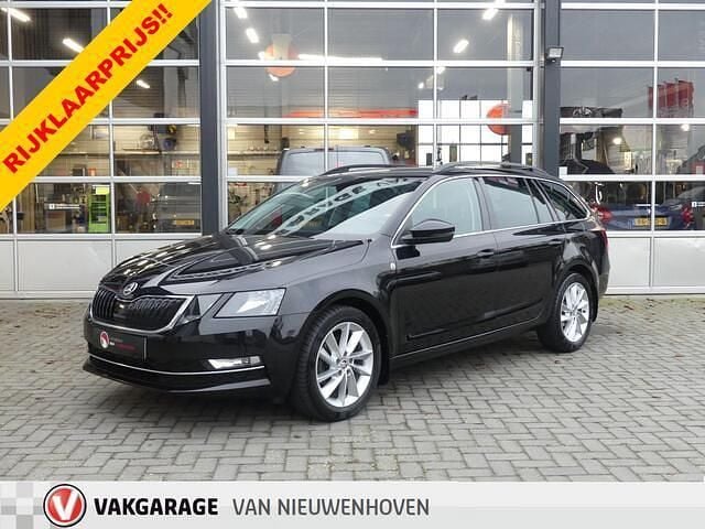 Zwart Occasion 2020 Skoda Octavia Stationwagen | € 14.950 (Super prijs) - Afbeelding 1/4