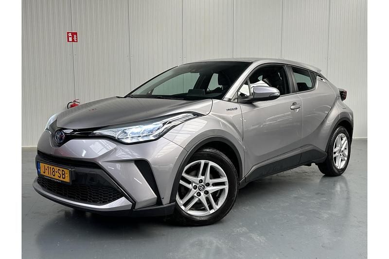 Grijs Gebruikt 2020 Toyota C-HR Active SUV | € 20.799 (Eerlijke prijs) - Afbeelding 1/1