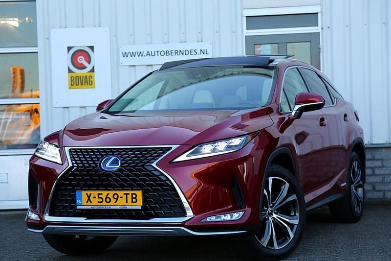 Rood Occasion 2021 Lexus RX450h SUV | € 51.900 (Eerlijke prijs) - Afbeelding 1/4
