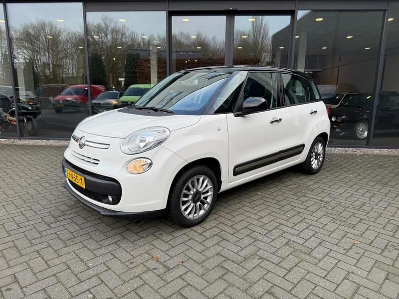 Wit Gebruikt 2017 Fiat 500 Lounge MPV | € 8.500 (Eerlijke prijs) - Afbeelding 1/4