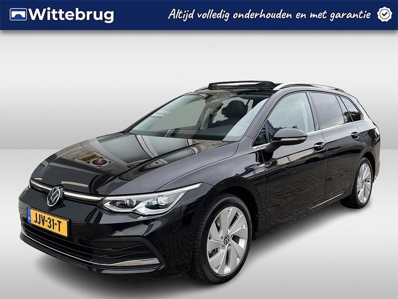 Zwart Gebruikt 2021 VW Golf VIII Style Stationwagen | € 28.450 (Eerlijke prijs) - Afbeelding 1/2