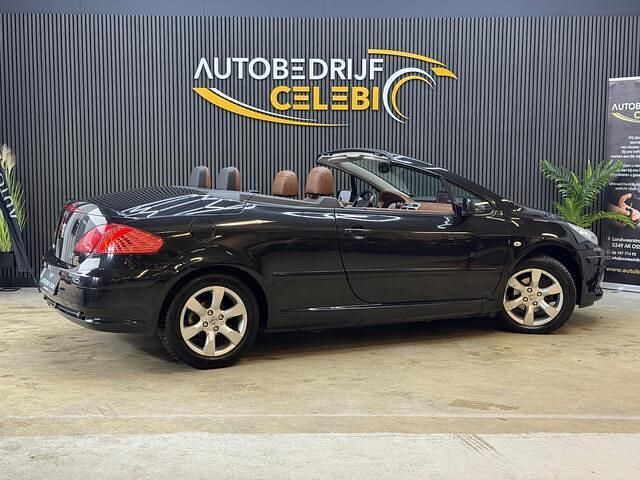 Occasion Peugeot 307 CC 140 PK (102 kW) 2007 Zwart (metallic) Cabriolet