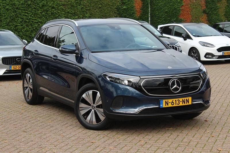 Blauw Gebruikt 2021 Mercedes EQA250 Business SUV | € 27.550 (Super prijs) - Afbeelding 1/4