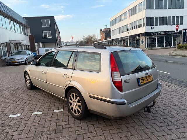 Occasion Ford Mondeo 125 PK (91 kW) 2001 Grijs Stationwagen