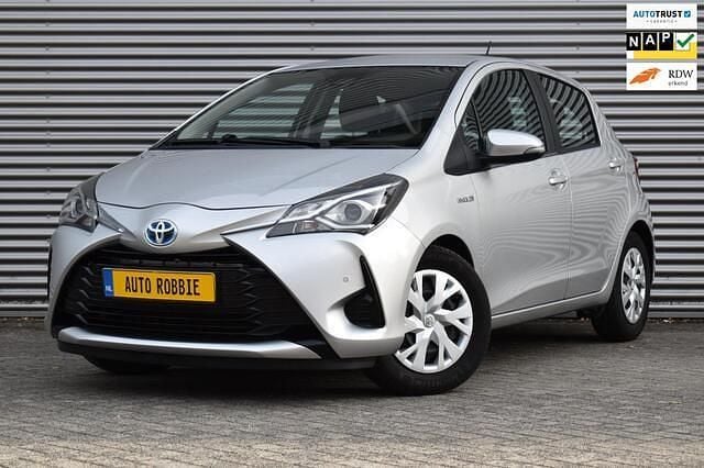 Grijs Gebruikt 2019 Toyota Yaris Hatchback | € 13.950 (Goede deal) - Afbeelding 1/4