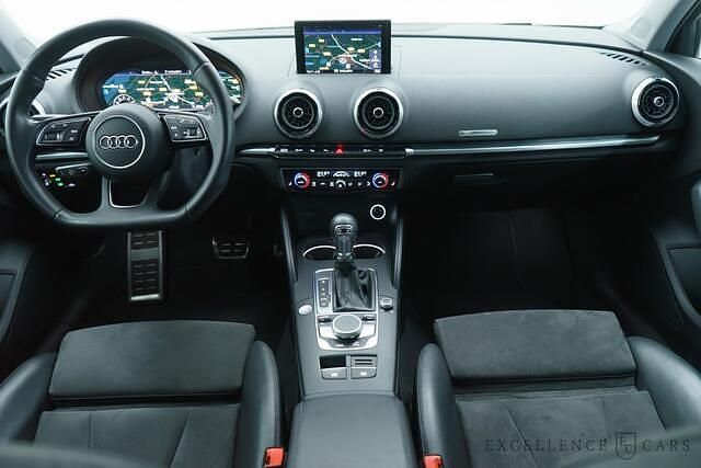 Occasion Audi A3 S-Line 150 PK (110 kW) 2019 Zwart (metallic) Sedan