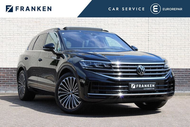 Zwart Gebruikt 2023 VW Touareg Elegance SUV | € 77.495 (Eerlijke prijs) - Afbeelding 1/4