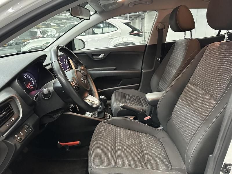 Occasion Kia Stonic 101 PK (74 kW) 2021 Wit SUV