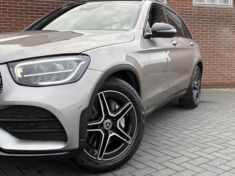 Occasion Mercedes GLC300 Premium Plus 320 PK (235 kW) 2021 Grijs SUV