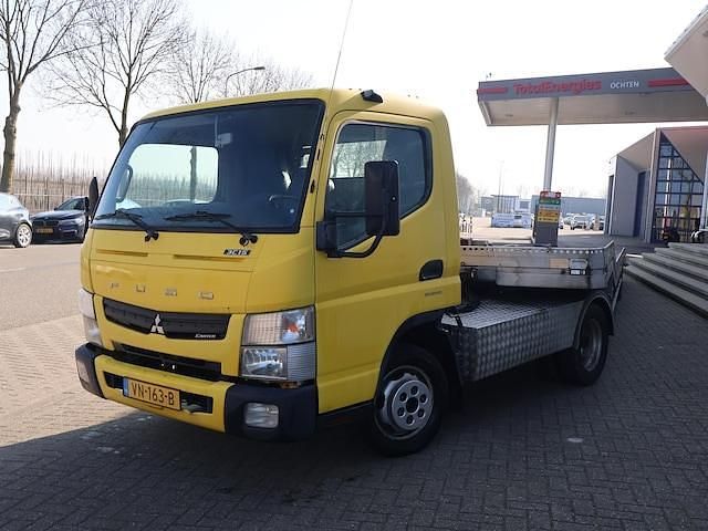 Occasion Mitsubishi Canter 150 PK (110 kW) 2015 Geel Cabriolet