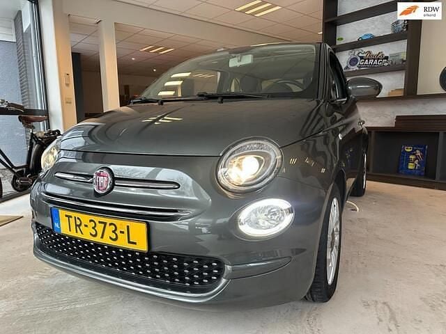Grijs (metallic) Occasion 2018 Fiat 500 Collezione Hatchback | € 9.350 (Goede deal) - Afbeelding 1/4