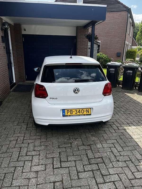 Wit Gebruikt 2017 VW Polo Hatchback | € 9.000 (Super prijs) - Afbeelding 1/4
