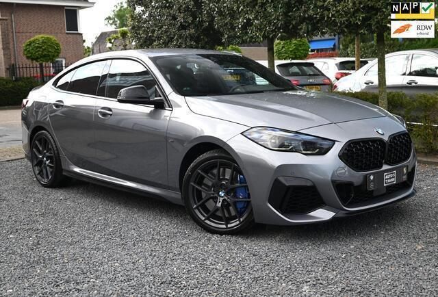 Grijs, metallic lak Gebruikt 2022 BMW M235 Executive Coupé | € 44.950 (Eerlijke prijs) - Afbeelding 1/4