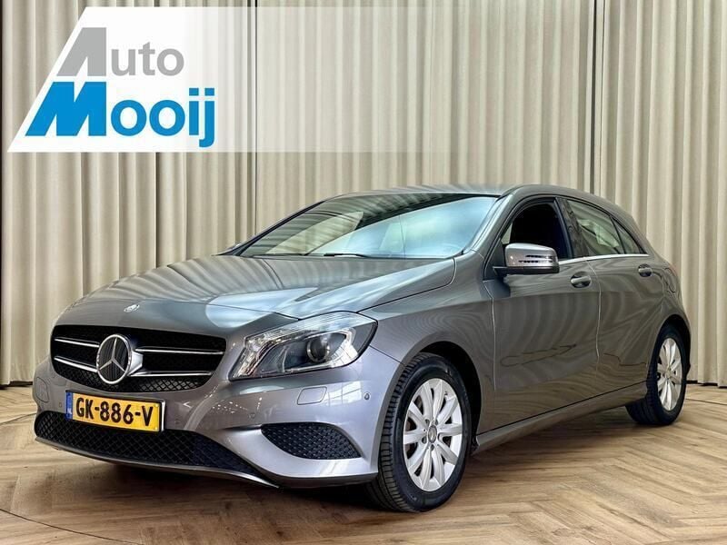 Grijs Gebruikt 2015 Mercedes A180 Ambition Hatchback | € 14.450 (Goede deal) - Afbeelding 1/4