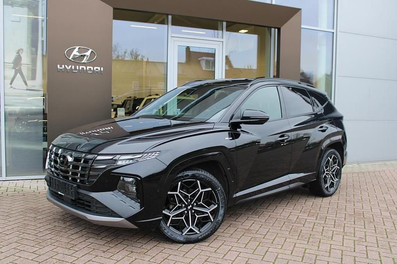 Phantom black pearl (pae) Gebruikt 2022 Hyundai Tucson N Line SUV | € 29.800 (Eerlijke prijs) - Afbeelding 1/4