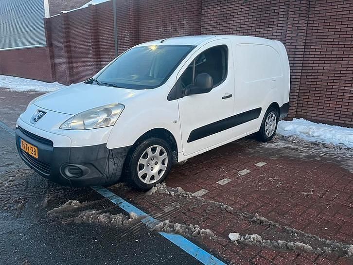 Occasion 2012 Peugeot Partner MPV | € 3.250 (Eerlijke prijs) - Afbeelding 1/4