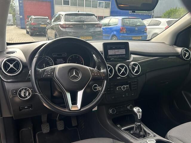Occasion Mercedes B180 123 PK (90 kW) 2012 Grijs MPV