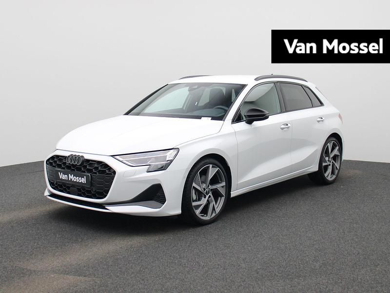 Wit Occasion 2024 Audi A3 Sportback Advanced Hatchback | € 39.900 (Duur) - Afbeelding 1/4