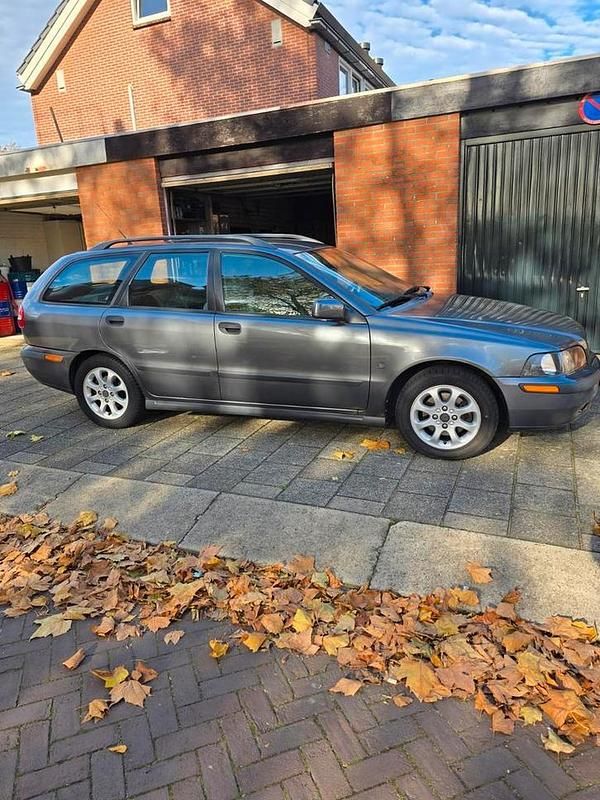 Gebruikt 2001 Volvo V40 | € 1.490 (Duur) - Afbeelding 1/4
