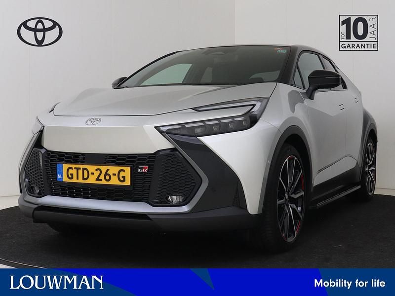 Grijs Occasion 2025 Toyota C-HR Edition SUV | € 44.750 (Iets duurder) - Afbeelding 1/4