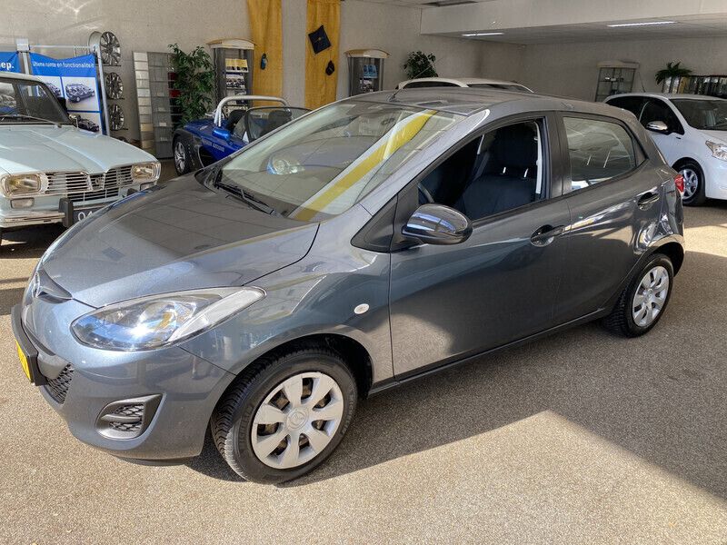 Occasion Mazda 2 75 PK (55 kW) 2013 Grijs Hatchback