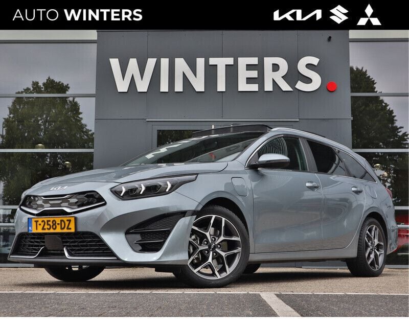 Grijs Gebruikt 2023 Kia Ceed Stationwagen | € 29.945 (Duur) - Afbeelding 1/4