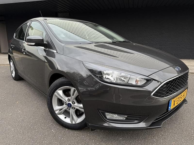Hatchback Gebruikt 2015 Ford Focus Titanium Hatchback | € 10.495 (Goede deal) - Afbeelding 1/4