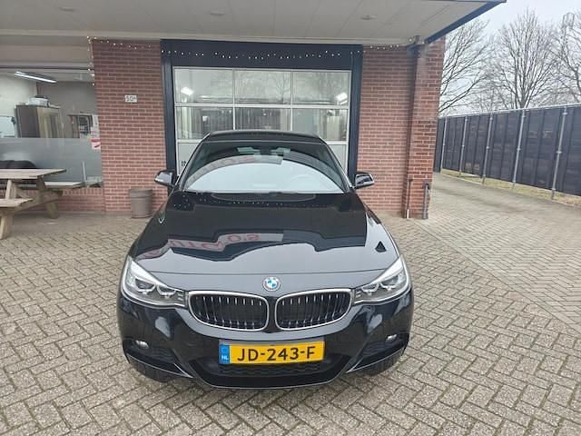 Occasion BMW 320 Executive 2016 Zwart Hatchback
