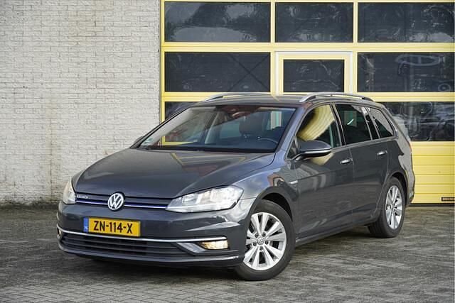 Grijs Gebruikt 2019 VW Golf VII Highline Stationwagen | € 15.450 (Goede deal) - Afbeelding 1/4