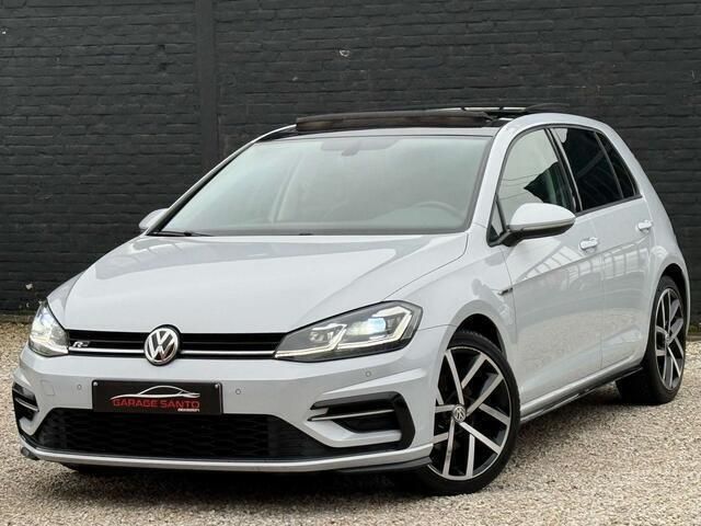 Grijs Gebruikt 2017 VW Golf VII R-line Sedan | € 14.990 - Afbeelding 1/4