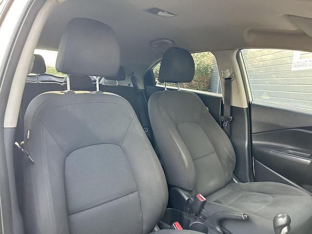 Occasion Kia Rio Plus 75 PK (55 kW) 2012 Wit Hatchback