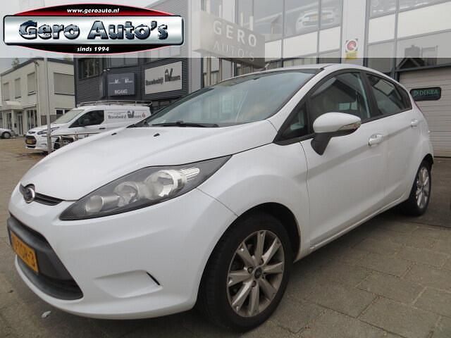 Wit Gebruikt 2012 Ford Fiesta Hatchback | € 3.900 (Eerlijke prijs) - Afbeelding 1/4