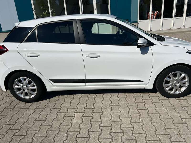 Wit Gebruikt 2017 Hyundai i20 GO! Hatchback | € 9.950 (Eerlijke prijs) - Afbeelding 1/4